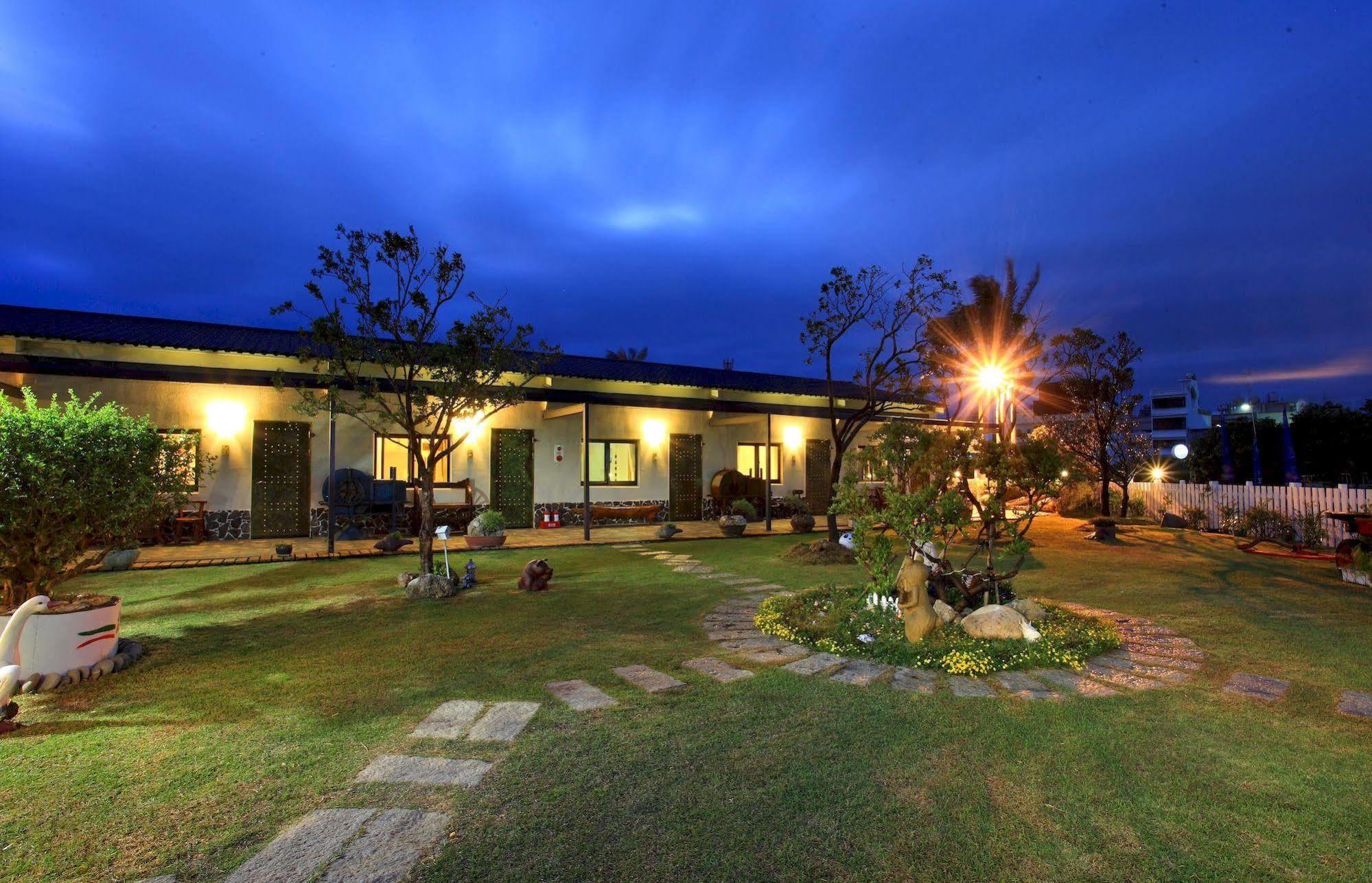Lanhai Inn Hengchun Exterior photo